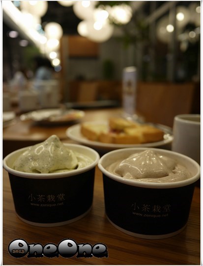 黃梔綠茶優格霜淇淋、黑烏龍巧克力優格雙淇淋輕巧杯