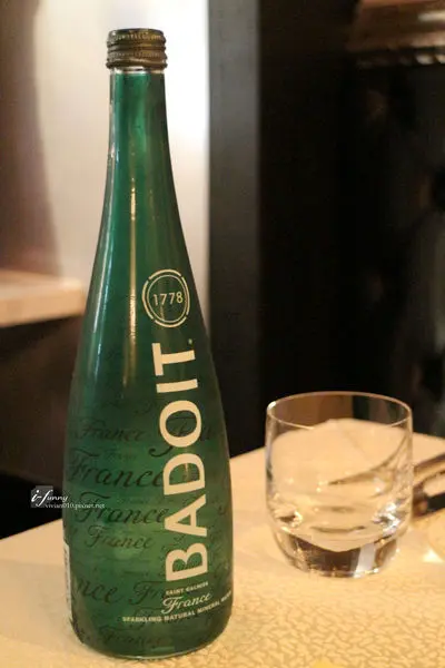 badoit 波多气泡水 $200