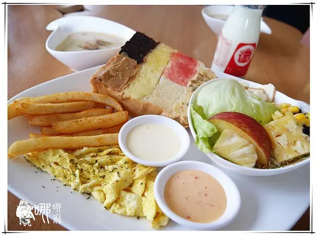 葛雷多早午餐的食记 – 高雄/屏东苓雅区新光码头的台湾菜汉堡/三明治